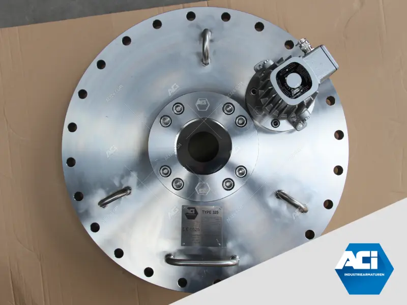 Mannloch-Schauglas DN 600 aus 1.4571 - Detail Aufnahme